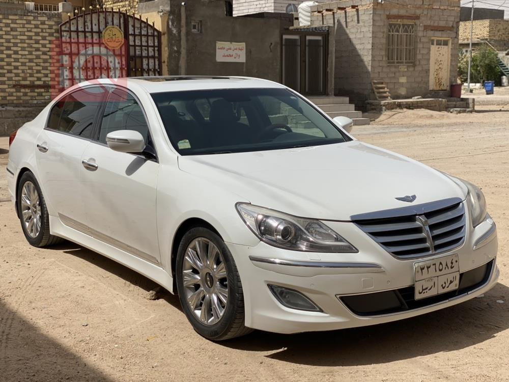 هیوندای جێنسس